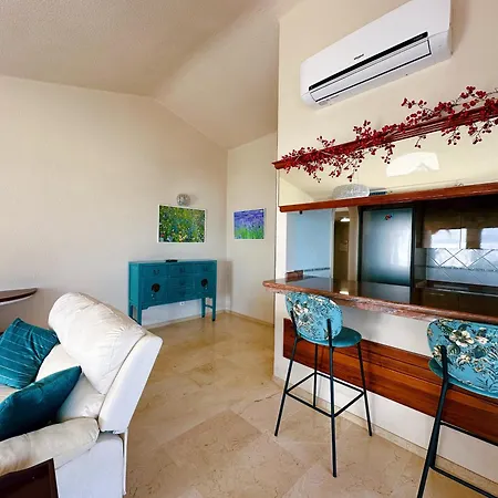 2 Bedrooms With Amazing View And Private Jacuzzi Сasa de vacaciones